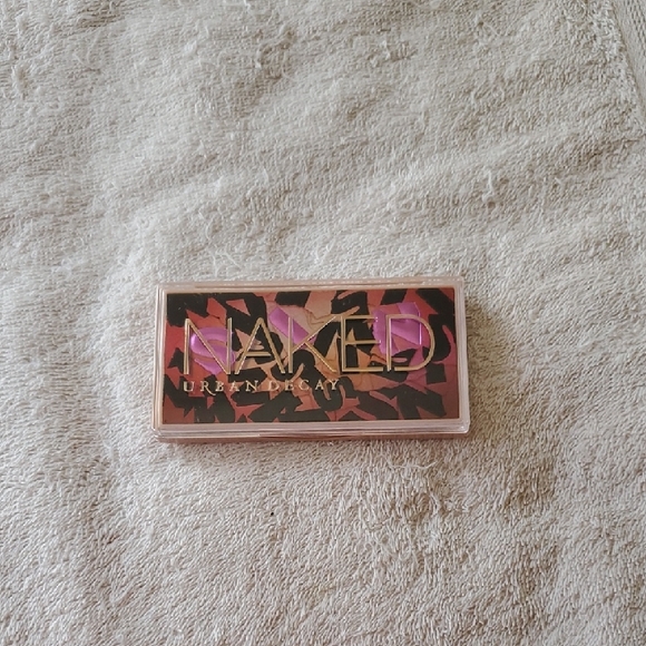 Urban Decay Naked Sin Mini Travel Palette NWOT - Picture 1 of 4